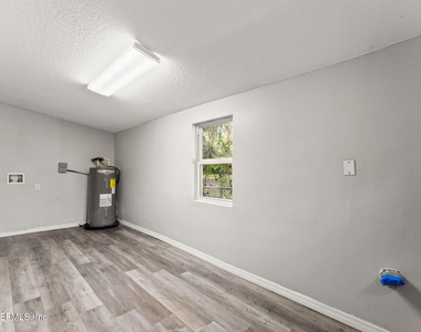4044 Hunter Circle - Photo Thumbnail 15