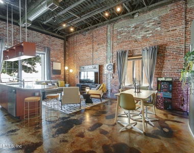 1050 Hendricks Avenue - Photo Thumbnail 7
