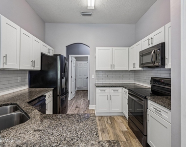 3954 Trail Ridge Road - Photo Thumbnail 15