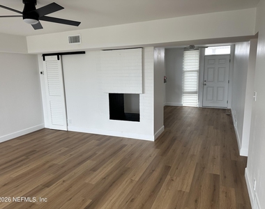 901 Ocean Boulevard - Photo Thumbnail 4