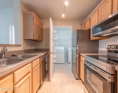 7701 Timberlin Park Boulevard - Photo Thumbnail 11