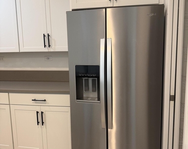 594 Cherry Elm Drive - Photo Thumbnail 8