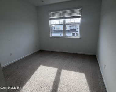 594 Cherry Elm Drive - Photo Thumbnail 3