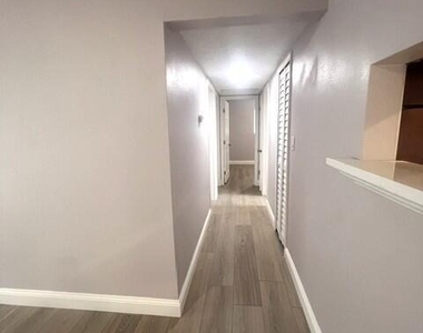 9206 Greenleaf Road - Photo Thumbnail 14