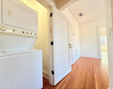 3110 Oak Street - Photo Thumbnail 13