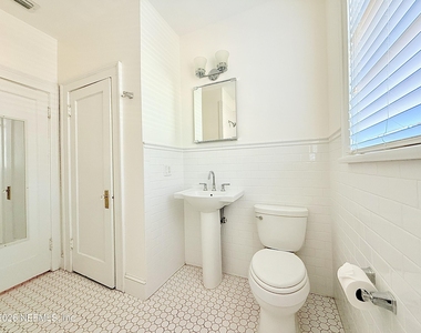3110 Oak Street - Photo Thumbnail 3