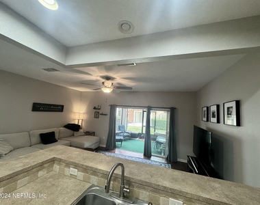 13497 Sunstone Street - Photo Thumbnail 11