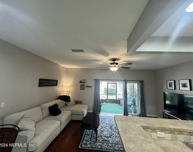 13497 Sunstone Street - Photo Thumbnail 10