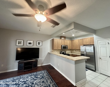 13497 Sunstone Street - Photo Thumbnail 8