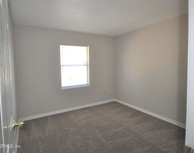 10930 Whitly Court - Photo Thumbnail 12