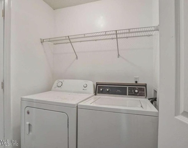 505 Upper 8th Avenue - Photo Thumbnail 5