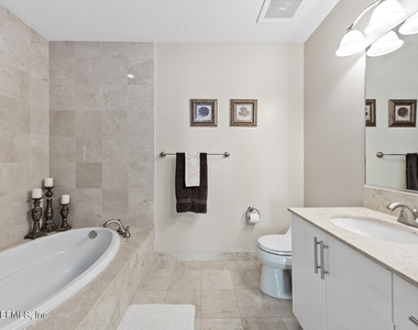 1431 Riverplace Boulevard - Photo Thumbnail 12