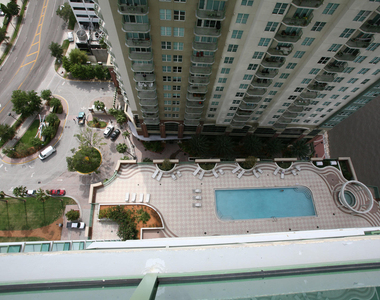 1431 Riverplace Boulevard - Photo Thumbnail 20