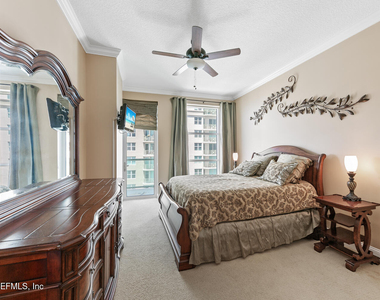 1431 Riverplace Boulevard - Photo Thumbnail 10