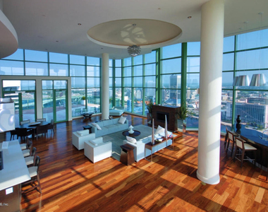 1431 Riverplace Boulevard - Photo Thumbnail 43