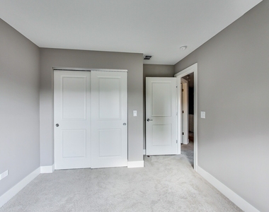 20 Webster Avenue - Photo Thumbnail 15