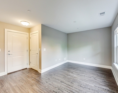 20 Webster Avenue - Photo Thumbnail 16