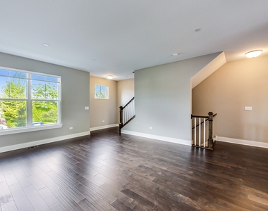 20 Webster Avenue - Photo Thumbnail 9