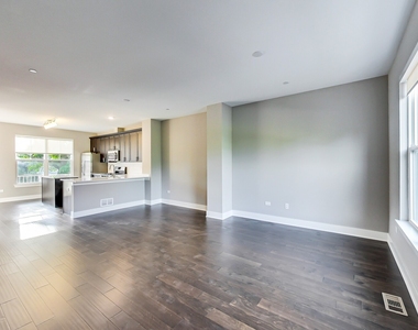 20 Webster Avenue - Photo Thumbnail 5