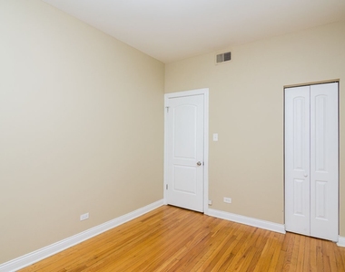 2344 N Kenneth Avenue - Photo Thumbnail 4