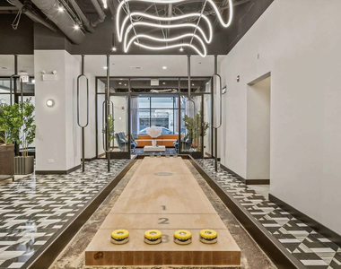 1211 N Lasalle Street - Photo Thumbnail 13