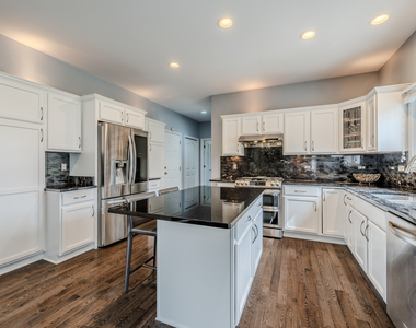 2805 Clara Avenue - Photo Thumbnail 15