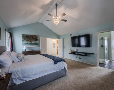 2805 Clara Avenue - Photo Thumbnail 19