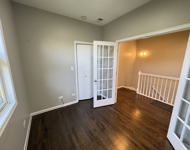 6332 S Ingleside Avenue - Photo Thumbnail 9