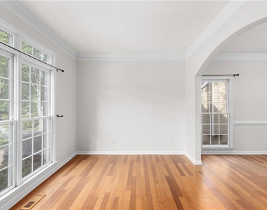 1858 Fox Chapel Drive Se - Photo Thumbnail 2