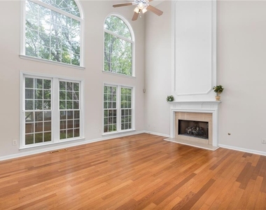 1858 Fox Chapel Drive Se - Photo Thumbnail 6