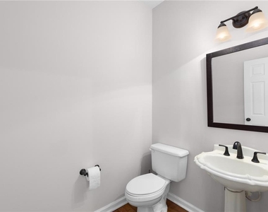 1858 Fox Chapel Drive Se - Photo Thumbnail 5