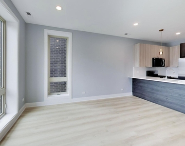 6548 S Maryland Avenue - Photo Thumbnail 4