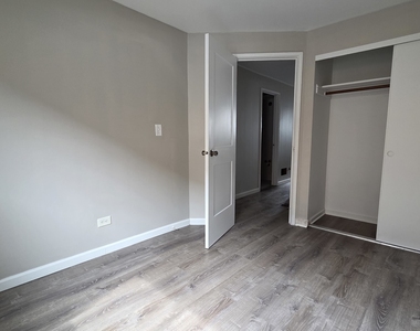 553 W Park Avenue - Photo Thumbnail 4