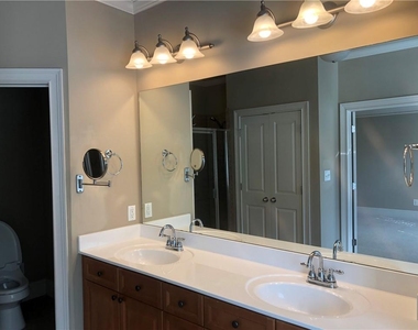 10240 Billings Pointe - Photo Thumbnail 51
