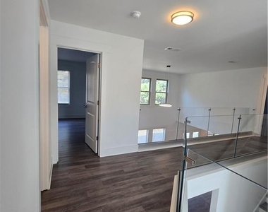 1404 Slate Bend Drive - Photo Thumbnail 20