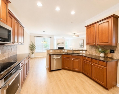 6065 Cameron Pointe - Photo Thumbnail 5