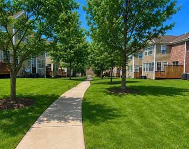 6065 Cameron Pointe - Photo Thumbnail 20