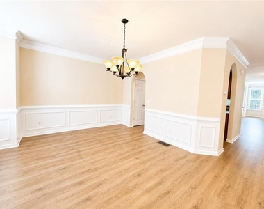 6065 Cameron Pointe - Photo Thumbnail 4