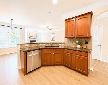 6065 Cameron Pointe - Photo Thumbnail 6