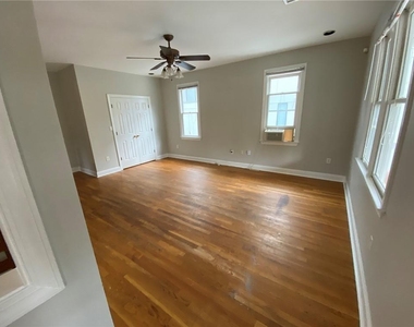 528 Rankin Street Ne - Photo Thumbnail 3