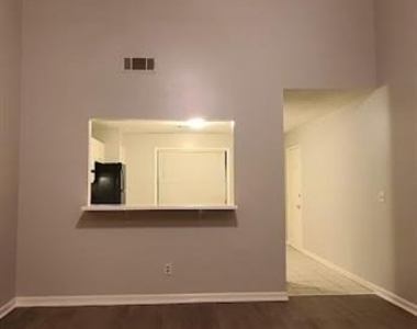 966 Amberly Drive - Photo Thumbnail 12