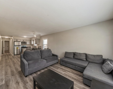 856 E Capri Drive - Photo Thumbnail 6