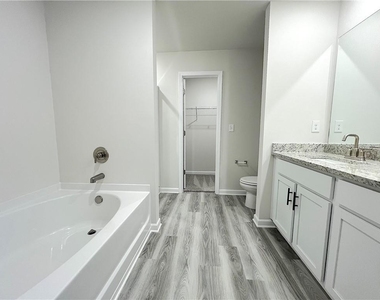 4141 Oakwood Ter Court - Photo Thumbnail 18