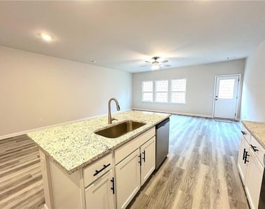 4141 Oakwood Ter Court - Photo Thumbnail 7