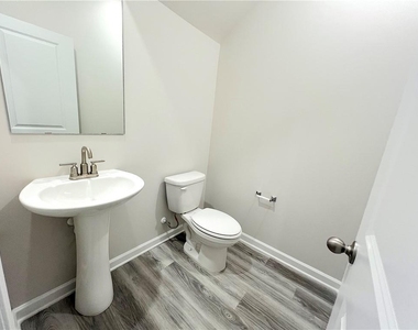 4141 Oakwood Ter Court - Photo Thumbnail 4