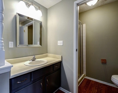 2887 Royal Path Court - Photo Thumbnail 18