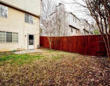 2887 Royal Path Court - Photo Thumbnail 25