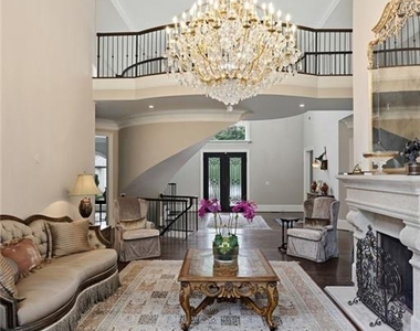 5965 Riverside Drive - Photo Thumbnail 14