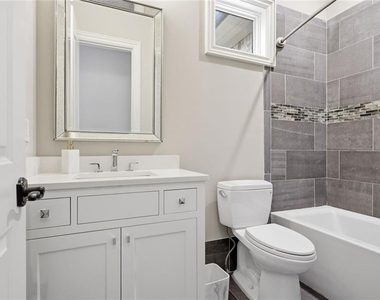 5965 Riverside Drive - Photo Thumbnail 28