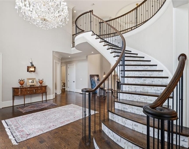 5965 Riverside Drive - Photo Thumbnail 22